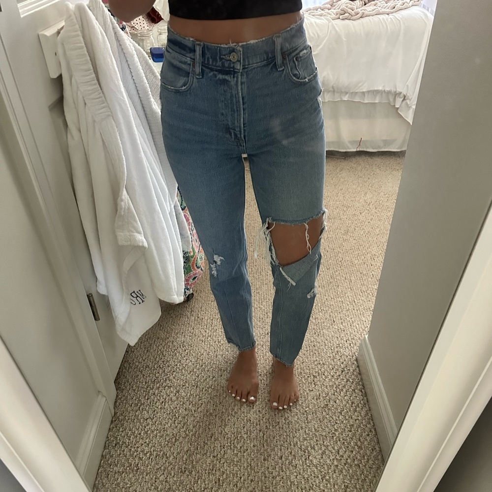 Abercrombie 90s Ultra High Rise Jeans, size 26 SHORT
